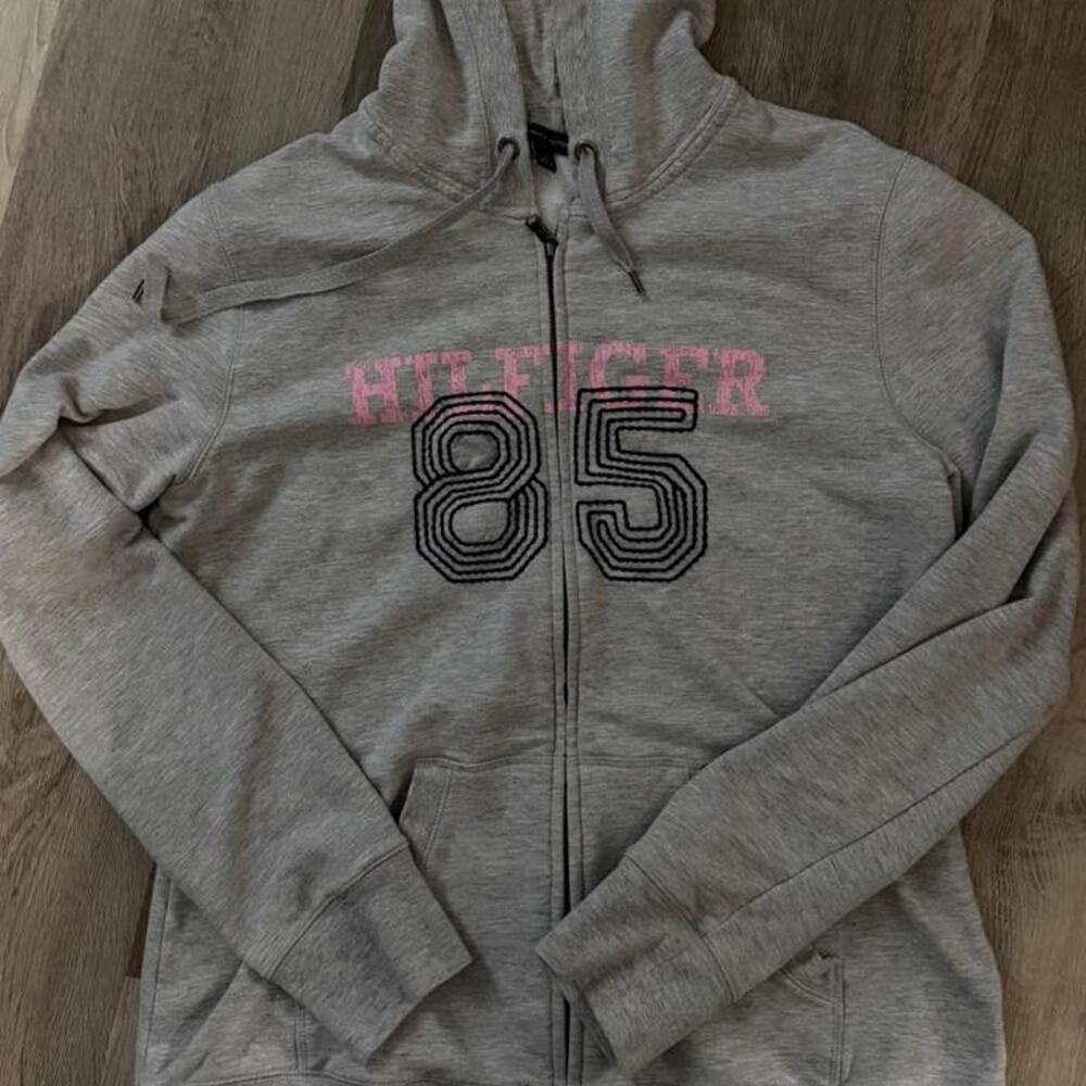 Tommy hilfiger 85 gray pink